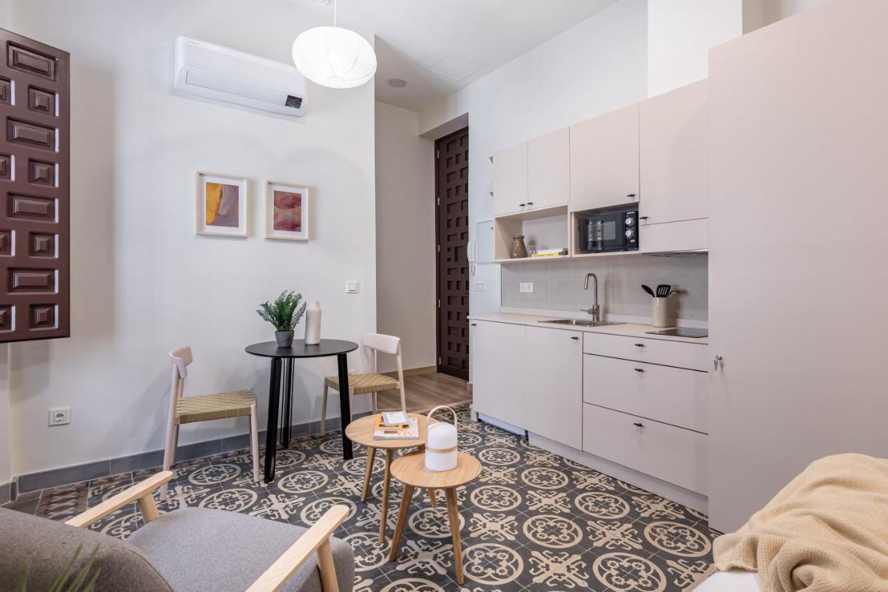 Apartamentos Libere Malaga La Merced מראה חיצוני תמונה